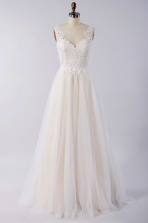 A-line Jewel Neck Sleeveless Floor-length Tulle Wedding Gown With Lace