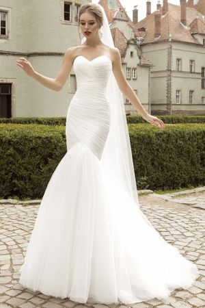 Mermaid Sweetheart Neck Sleeveless Tulle Bridal Gown With Court Train
