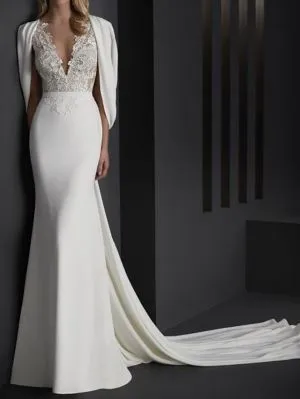 Mermaid V-neck Sleeveless Sweep / Brush Train Tulle Wedding Gown With Lace