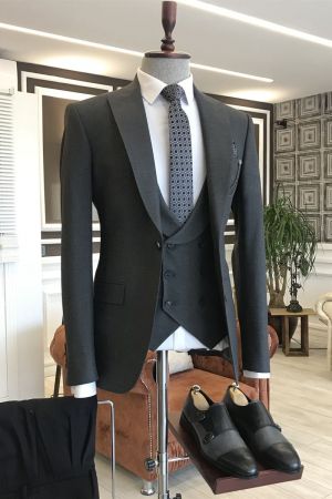 Black Peaked Lapel Business Suit