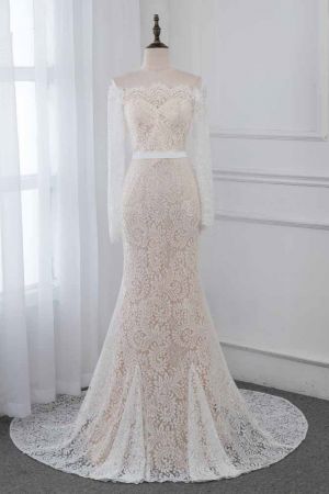 Column Bateau Neck Long Sleeves Floor-length Lace Wedding Dress With Appliques