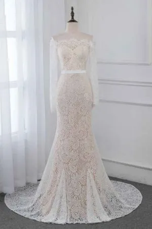 Column Bateau Neck Long Sleeves Floor-length Lace Wedding Dress With Appliques