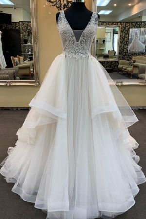 A-line V-neck Sleeveless Floor-length Tulle Wedding Dress With Lace