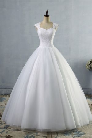 A-line Straps Sleeveless Floor-length Tulle Wedding Gown With Lace