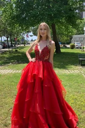 A-line V-neck Sleeveless Floor-length Organza Evening Dress With Appliques
