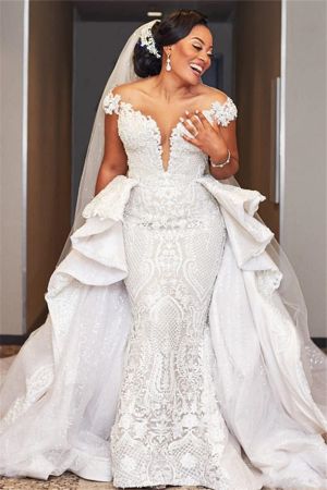 Mermaid Off-the-shoulder Sleeveless Sweep / Brush Train Wedding Gown With Appliques