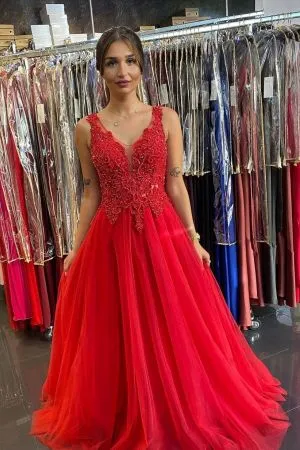A-line V-neck Sleeveless Floor-length Tulle Formal Dress With Lace