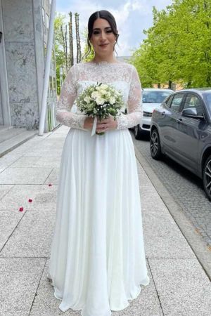 Column Straps Sweetheart Neck Long Sleeves Chapel Train 100D Chiffon Bridal Gown With Lace