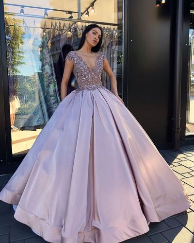 V-Neck Lace Evening Dress with Puffy Skirt