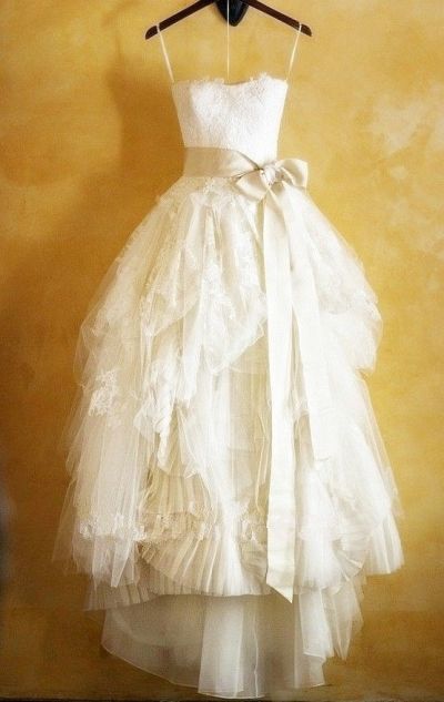 A-line Spaghetti Straps Sleeveless Mini Tulle Wedding Dress With Lace
