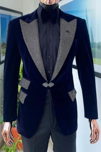 Navy Blue Two Pieces Men Suit for Prom with Peaked Lapel