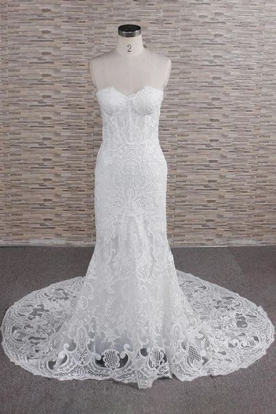 Mermaid Strapless Sweetheart Neck Chapel Train Tulle Wedding Gown With Lace