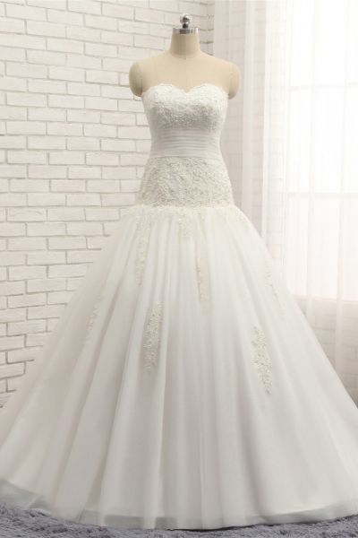 A-line Sweetheart Neck Court Train Tulle Bridal Gown With Appliques