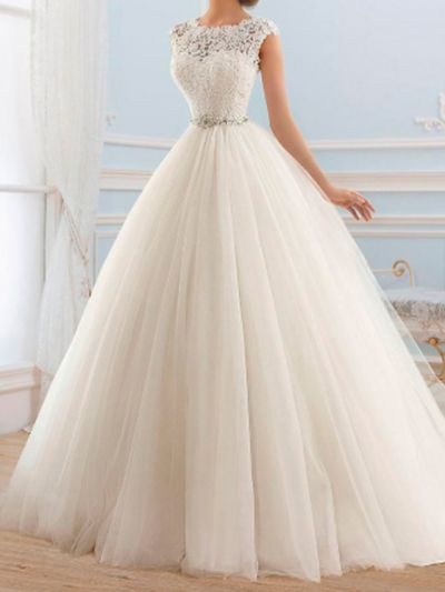 Ball Gown Cap Sleeves Sweep / Brush Train Tulle Wedding Gown With Buttons