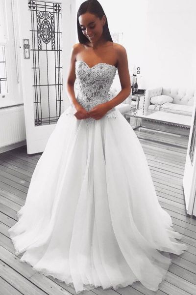 A-line Sweetheart Neck Sleeveless Sweep / Brush Train Tulle Wedding Gown With Lace