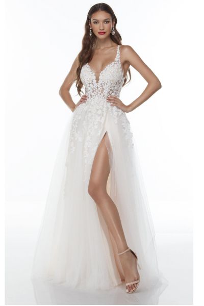 A-line V-neck Sleeveless Floor-length Lace Wedding Dress With Lace