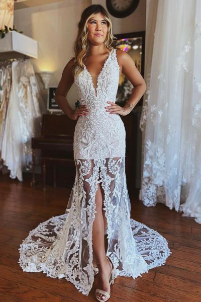 Mermaid Spaghetti Straps Sleeveless Chapel Train Lace Wedding Gown With Appliques