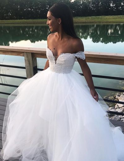 A-line Off-the-shoulder Sleeveless Floor-length Tulle Bridal Dress With Lace