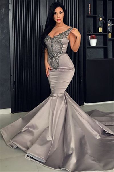 Mermaid V-neck Sleeveless Chapel Train Formal Dress With Appliques