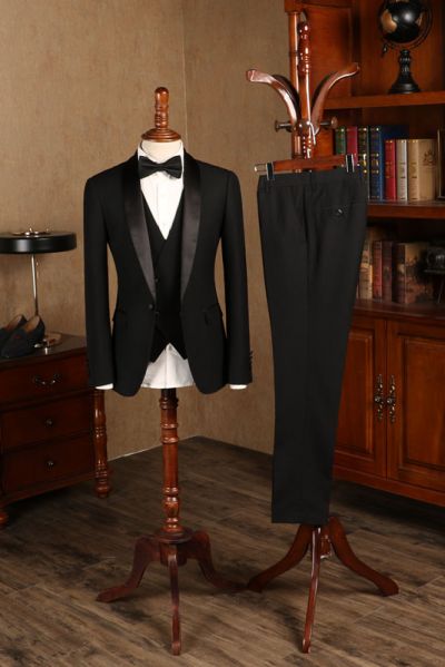 All Black Custom Wedding Suit For Grooms