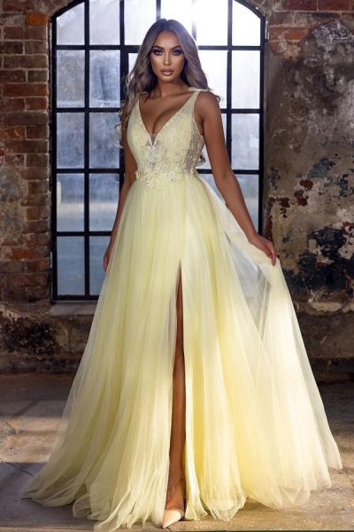 A-line V-neck Sleeveless Floor-length Tulle Formal Dress With Appliques