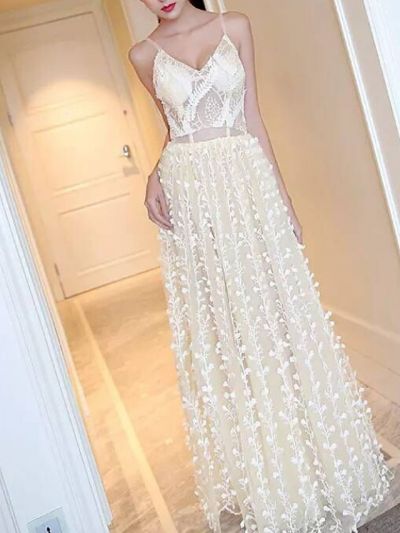 A-line V-neck Sweep / Brush Train Lace Bridal Gown With Lace