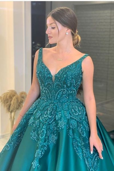 Spaghetti Straps Sweetheart Neck Sleeveless Floor-length Satin Evening Dress With Lace