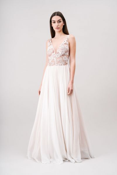 A-line V-neck Sleeveless Floor-length Tulle Bridal Dress With Appliques