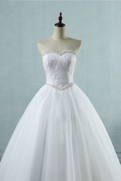 A-line Sweetheart Neck Floor-length Tulle Wedding Dress With Pearls