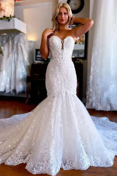 Mermaid Sweetheart Neck Sleeveless Chapel Train Lace Wedding Gown With Appliques