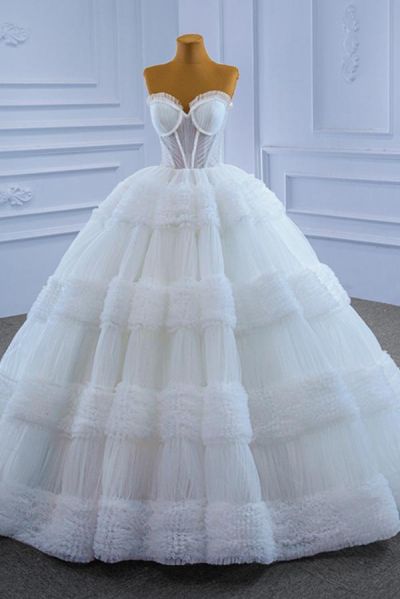 Ball Gown Sweetheart Neck Sleeveless Chapel Train Tulle Wedding Gown With Draped