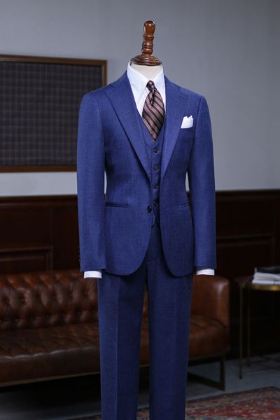 Blue Notched Lapel Business Suit For Men