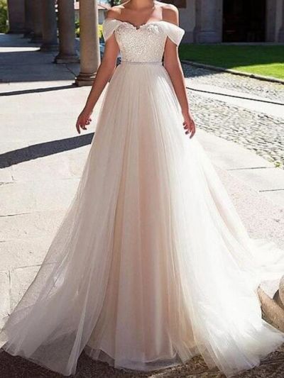 A-line Short Sleeves Sweep / Brush Train Tulle Bridal Gown With Lace