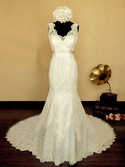 Mermaid V-neck Sleeveless Court Train Bridal Gown With Lace