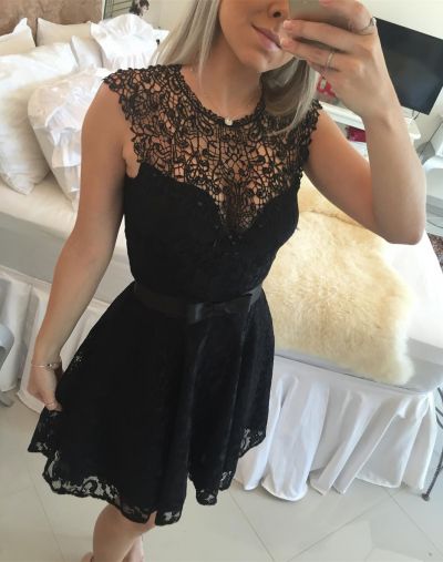 A-line Scoop Neck Sleeveless Mini Cocktail Party Gown With Lace