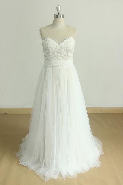 A-line Jewel Neck Sleeveless Floor-length Tulle Bridal Dress With Lace