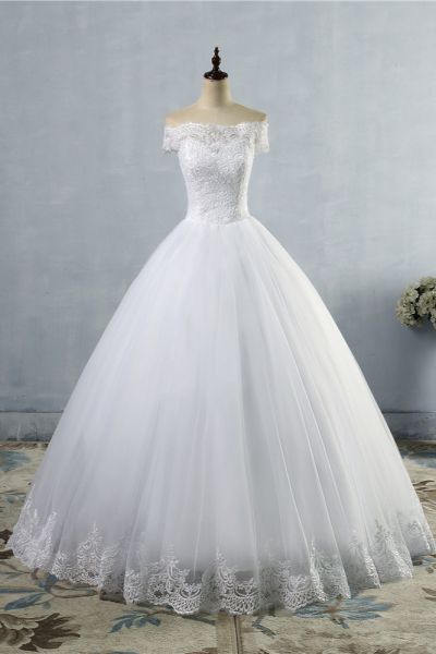 A-line Bateau Neck Floor-length Tulle Wedding Dress With Appliques
