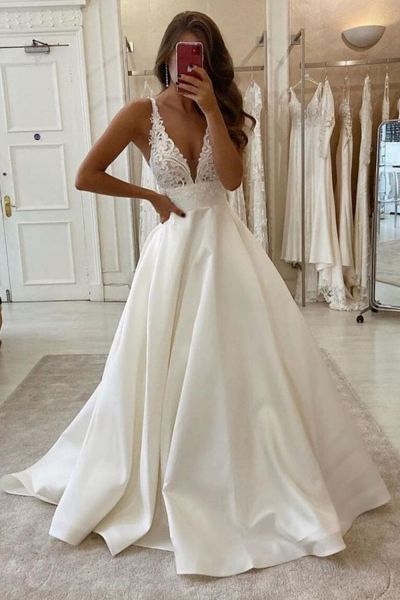 A-line Sleeveless Floor-length Tulle Wedding Gown With Sweep / Brush Train