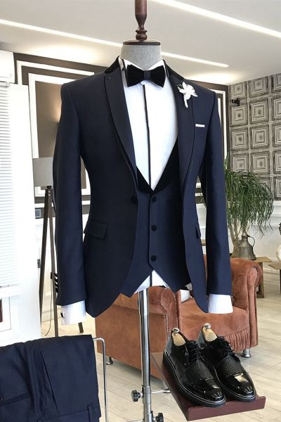 Dark Navy Slim Fit Business Suit with Notched Lapel