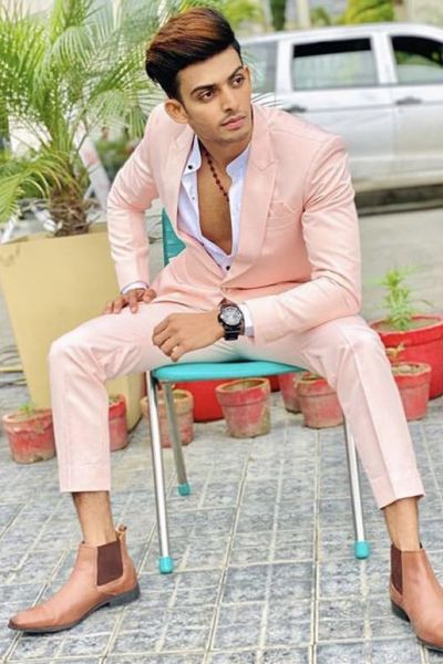 Pink Slim Fit Peaked Lapel Men's Suit for Prom