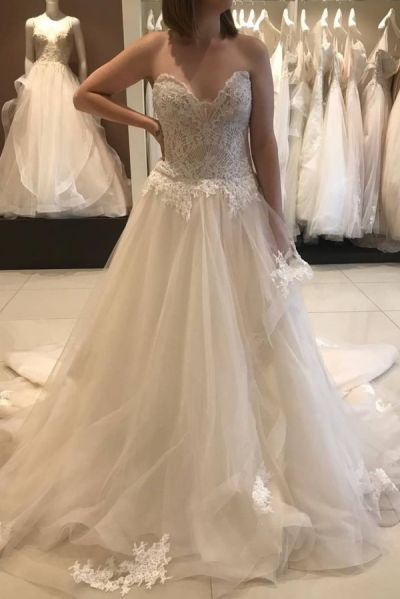 A-line Sweetheart Neck Sleeveless Sweep / Brush Train Lace Bridal Gown With Lace
