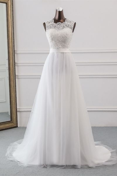 A-line Jewel Neck Sleeveless Floor-length Tulle Wedding Dress With Lace