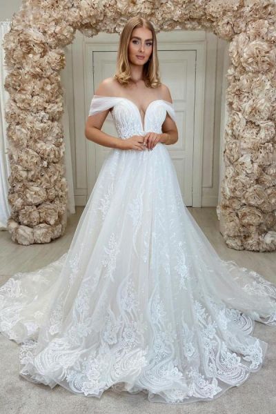 A-line Off-the-shoulder Sleeveless Chapel Train Tulle Bridal Dress With Lace