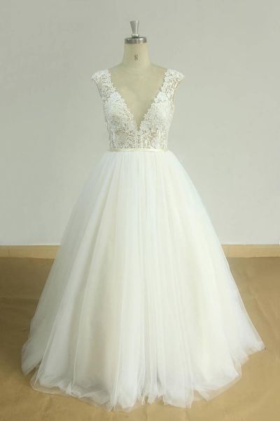 A-line V-neck Sleeveless Floor-length Tulle Wedding Gown With Lace