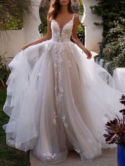 A-line V-neck Sleeveless Court Train Lace Wedding Dress With Appliques