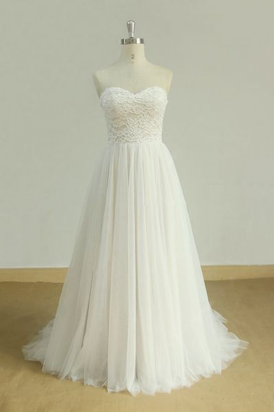 A-line Strapless Sleeveless Floor-length Tulle Wedding Gown With Lace