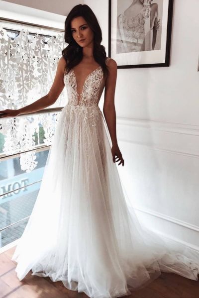 A-line Straps V-neck Tulle Bridal Dress With Appliques