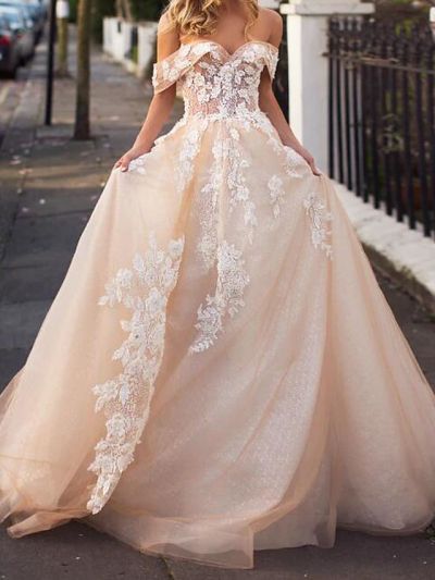 A-line Short Sleeves Court Train Lace Wedding Dress With Buttons