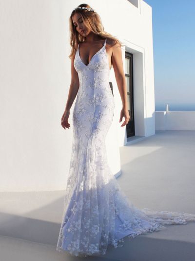 Mermaid V-neck Court Train Lace Bridal Gown With Lace