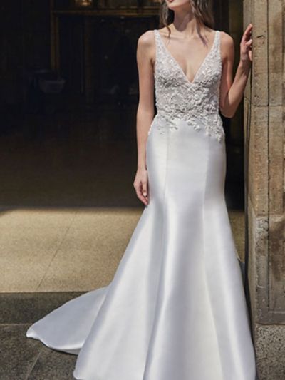 Mermaid Straps V-neck Sweep / Brush Train Lace Wedding Gown With Lace